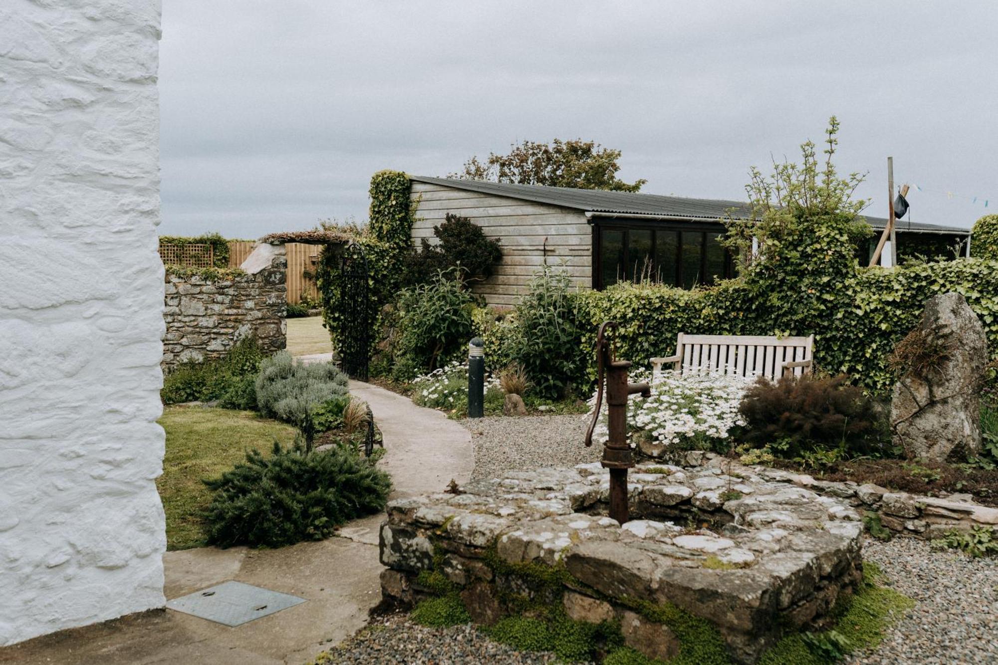 Treleddyn Farmhouse 圣大卫 外观 照片