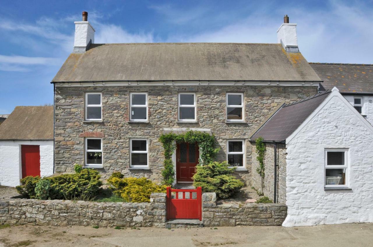 Treleddyn Farmhouse 圣大卫 外观 照片